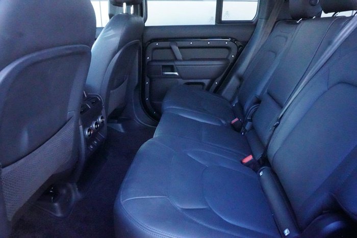 2025 Land Rover Defender 110 D350 X-Dynamic HSE