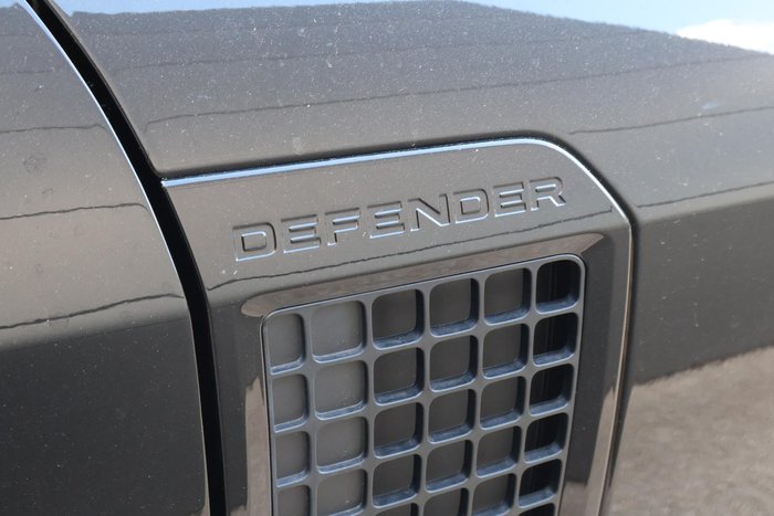 2025 Land Rover Defender 110 D350 X-Dynamic HSE