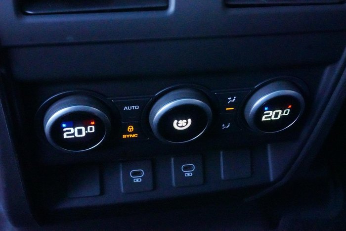 2025 Land Rover Defender 110 D350 X-Dynamic HSE