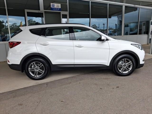 2017 Hyundai Santa Fe Active DM5 Series II MY18 4X4 On Demand Pure White