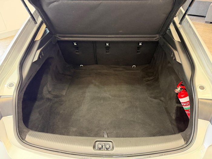 2020 Holden Commodore LT