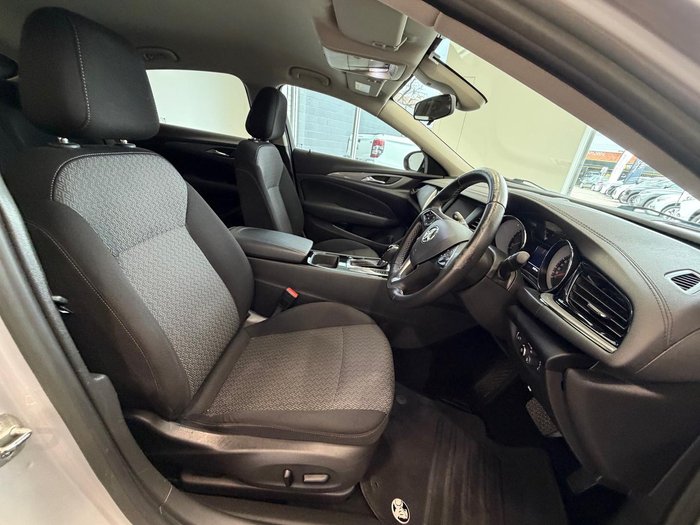 2020 Holden Commodore LT