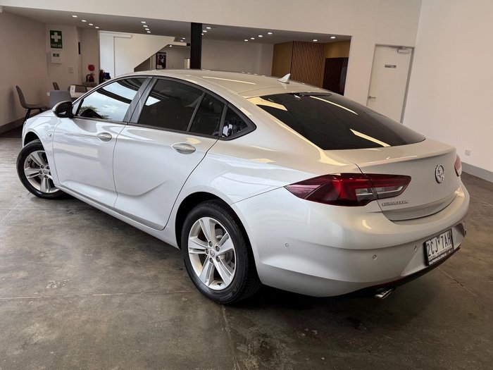 2020 Holden Commodore LT