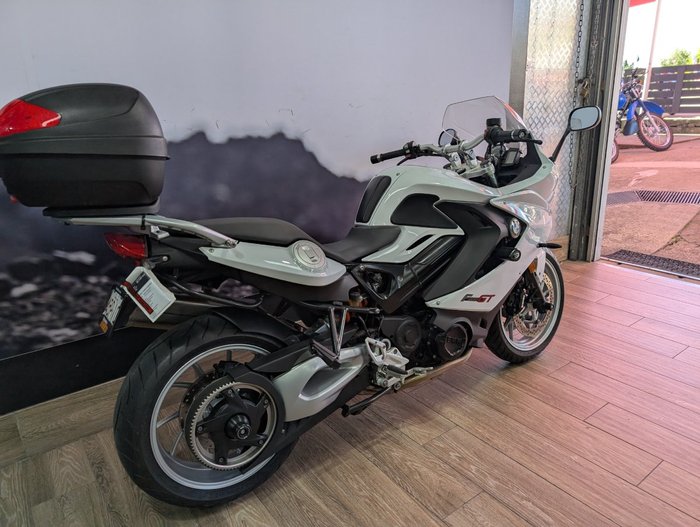 2014 BMW Motorrad F 800 GT WHITE