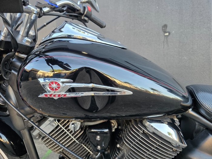 2005 Yamaha XVS1100 V-STAR CUSTOM BLACK
