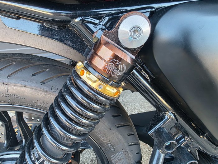 2015 MOTO GUZZI V7 STONE BLACK