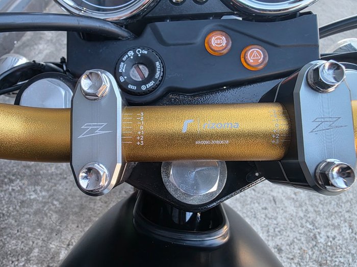 2015 MOTO GUZZI V7 STONE BLACK