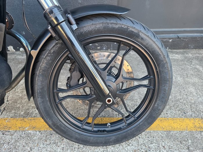 2015 MOTO GUZZI V7 STONE BLACK