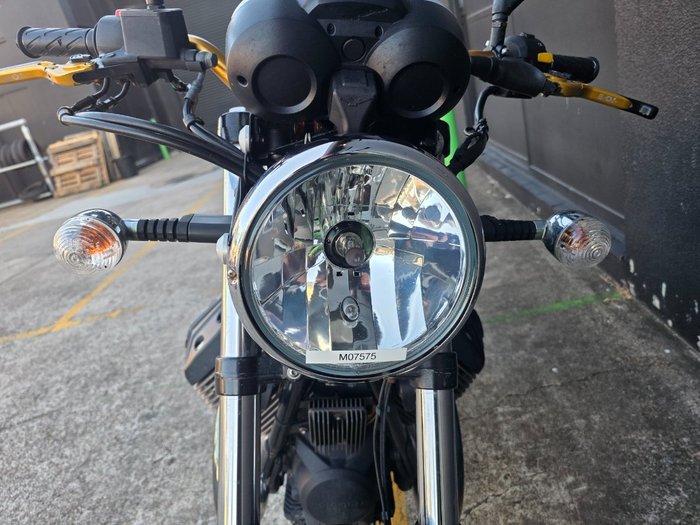 2015 MOTO GUZZI V7 STONE BLACK