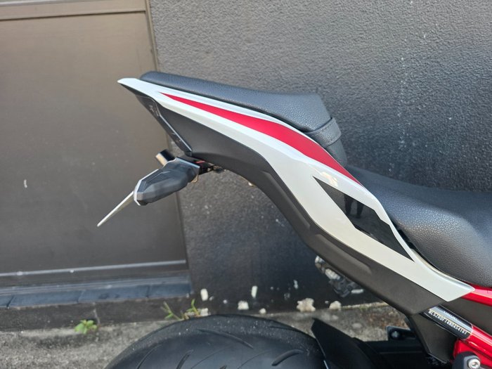 2022 Kawasaki Z900 SUPERNAKED (ZR900) WHITE