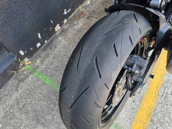 2022 Kawasaki Z900 SUPERNAKED (ZR900) WHITE