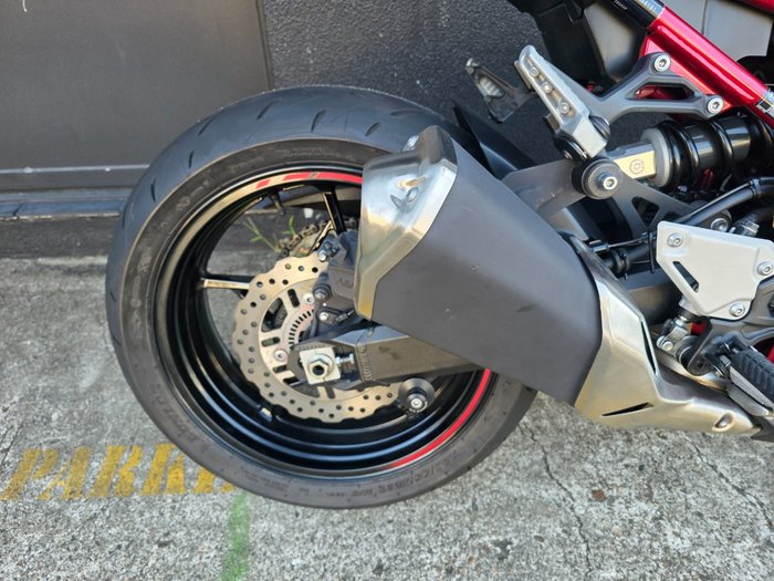 2022 Kawasaki Z900 SUPERNAKED (ZR900) WHITE