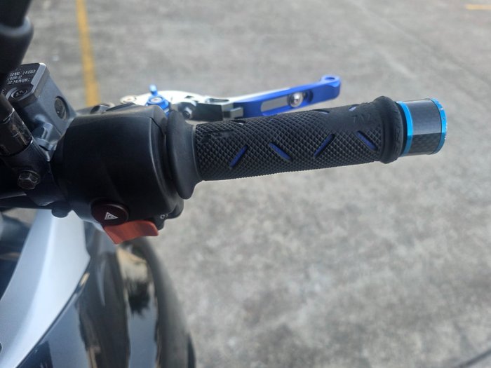 2005 APRILIA PEGASO 650 i.e BLACK