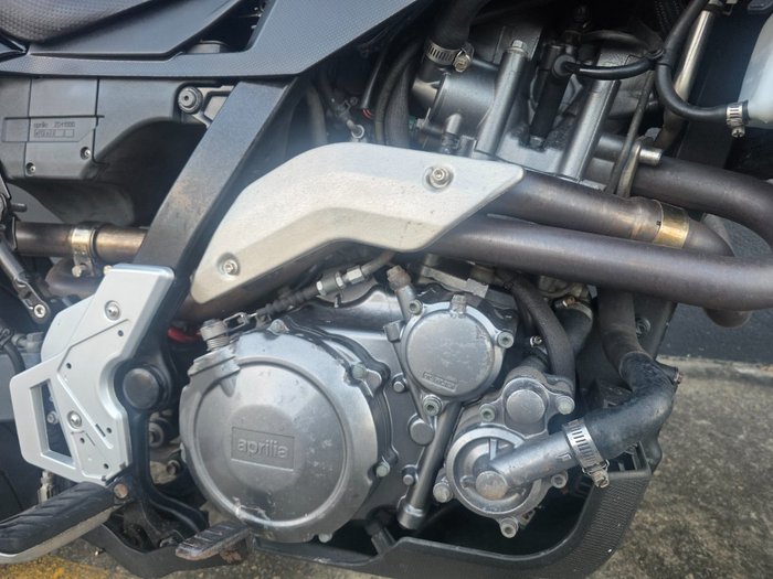 2005 APRILIA PEGASO 650 i.e BLACK