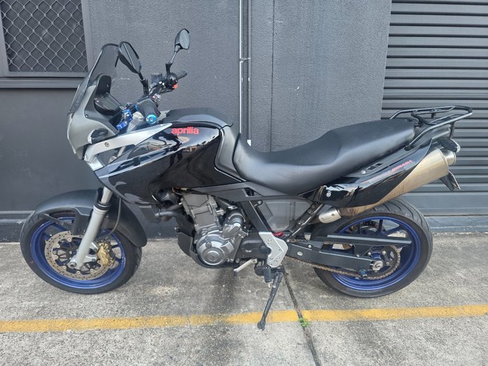 2005 APRILIA PEGASO 650 i.e BLACK