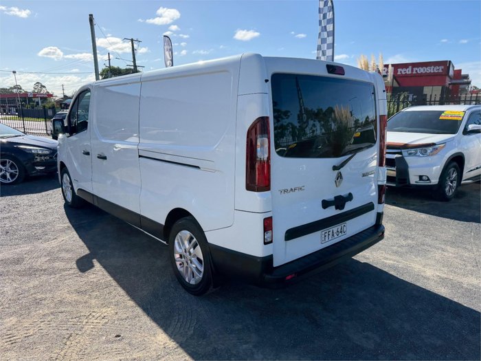 2018 RENAULT TRAFIC FORMULA EDITION LWB X82 MY18 WHITE