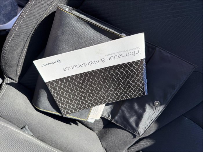 2018 RENAULT TRAFIC FORMULA EDITION LWB X82 MY18 WHITE