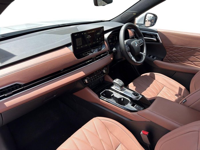 2025 Mitsubishi Outlander Exceed Tourer