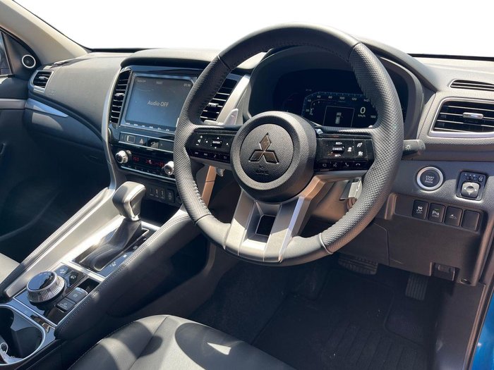 2025 Mitsubishi Pajero Sport Exceed