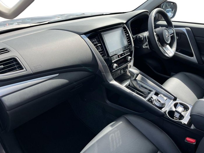 2025 Mitsubishi Pajero Sport Exceed