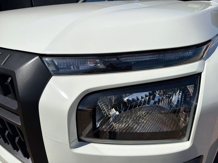 2025 Mitsubishi Triton GLX