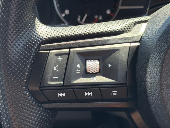 2025 Mitsubishi Triton GLX