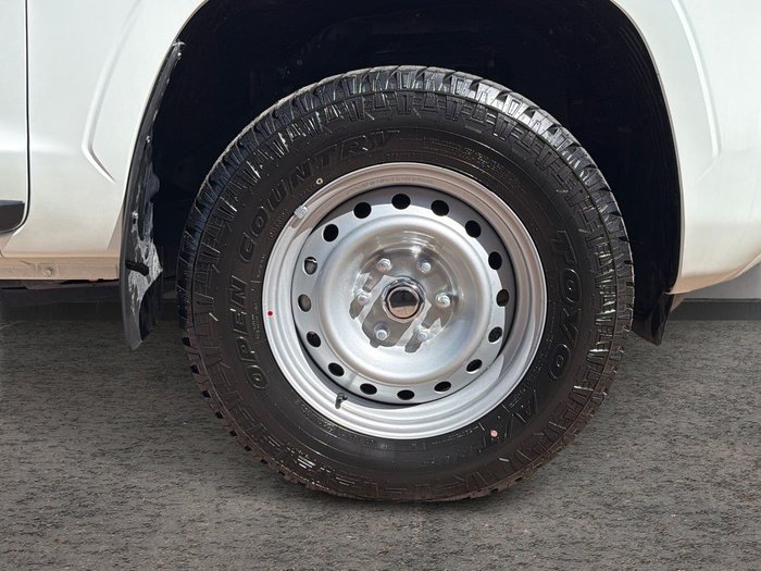 2025 Mitsubishi Triton GLX