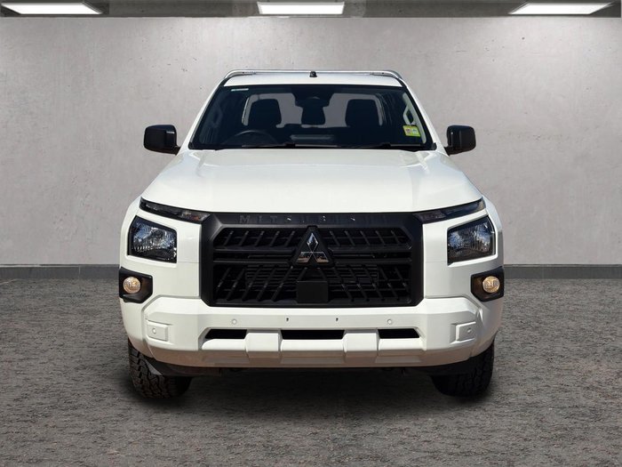 2025 Mitsubishi Triton GLX