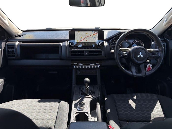 2025 Mitsubishi Triton GLX