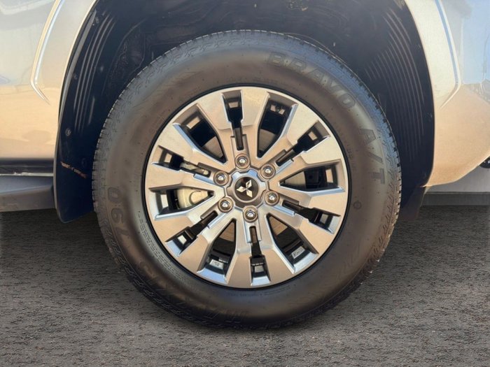 Mitsubishi Triton GLS