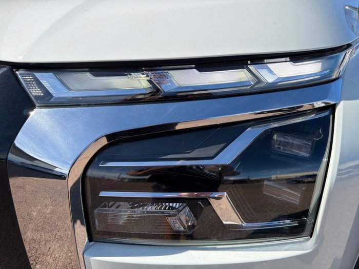 2025 Mitsubishi Triton GLS