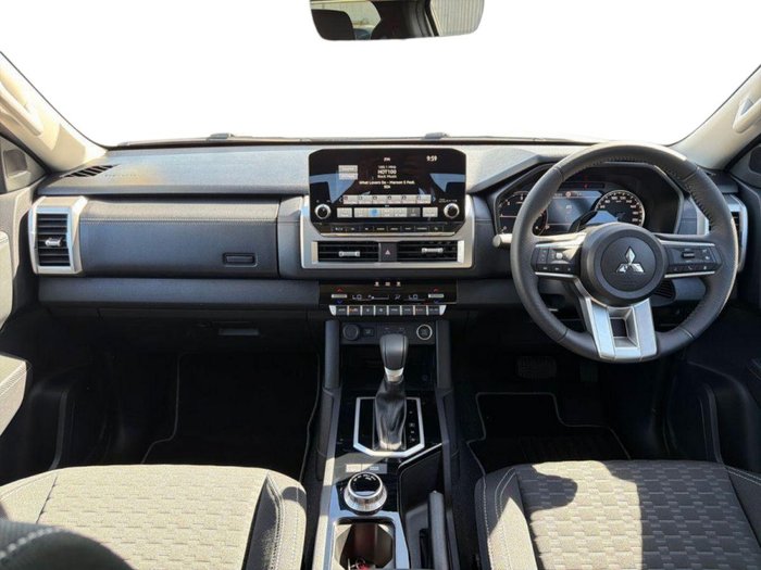 2025 Mitsubishi Triton GLS