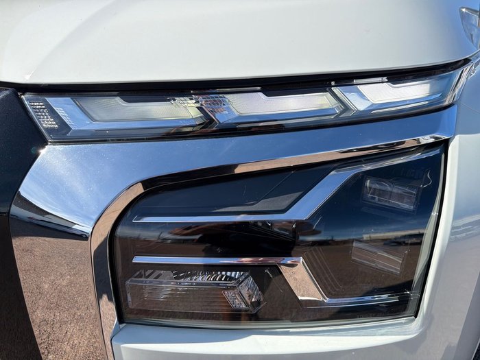 2025 Mitsubishi Triton GLS