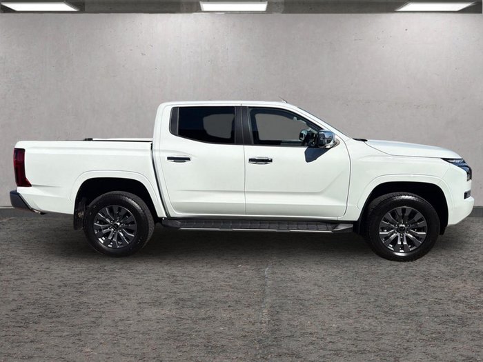 2025 Mitsubishi Triton GLS