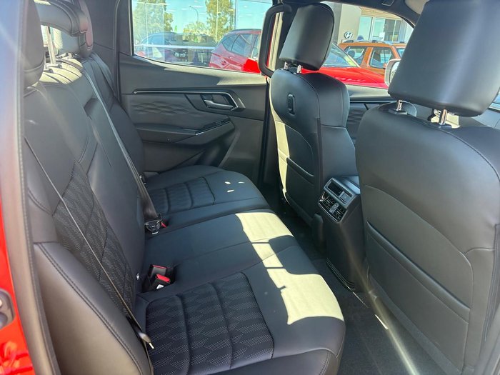 2025 Isuzu D-MAX BLADE