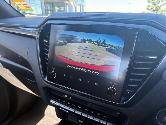 2025 Isuzu D-MAX BLADE