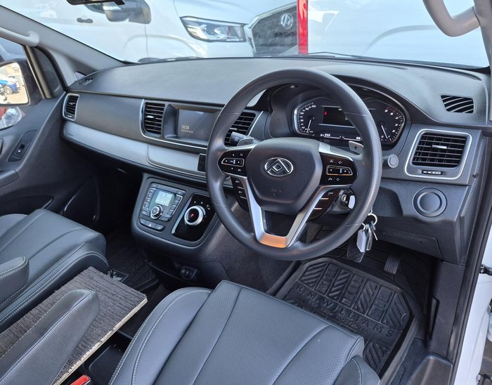 2023 LDV G10 +