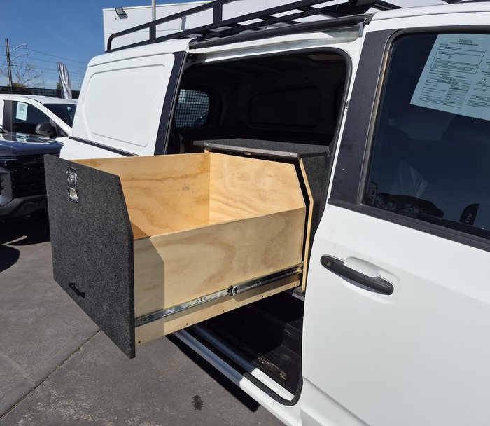 2023 LDV G10 +