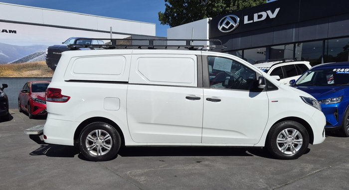 2023 LDV G10 +