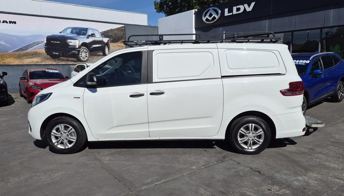 2023 LDV G10 +