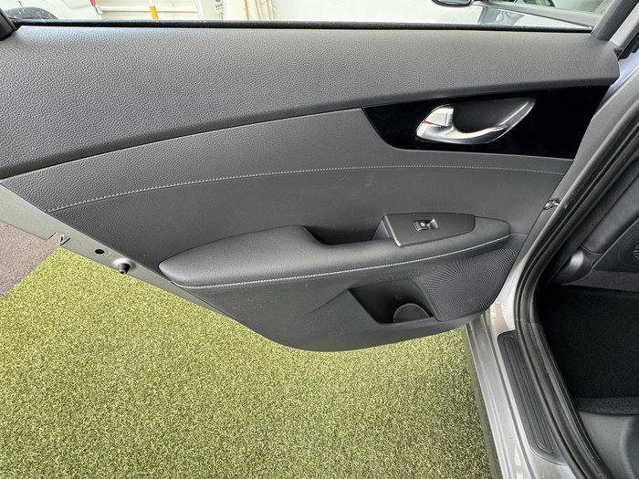 2023 Kia Cerato Sport+