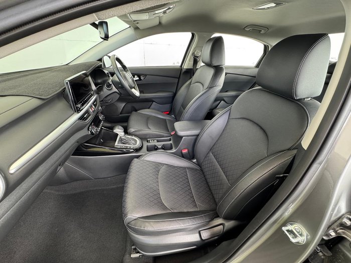 2023 Kia Cerato Sport+