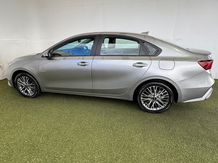 2023 Kia Cerato Sport+