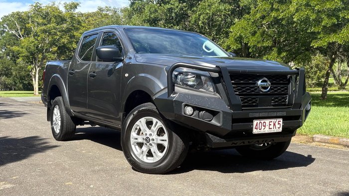 2022 Nissan Navara SL
