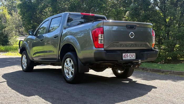 2022 Nissan Navara SL