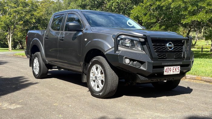 2022 Nissan Navara SL