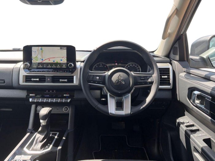 2000 Mitsubishi Triton