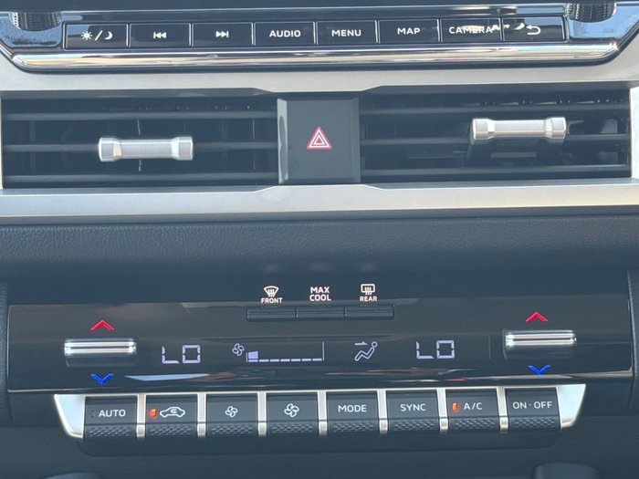2000 Mitsubishi Triton