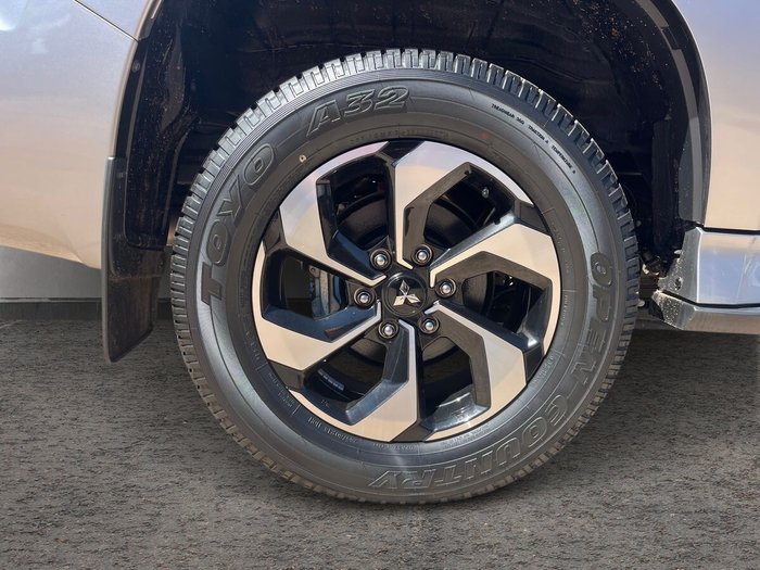 2000 Mitsubishi Pajero Sport