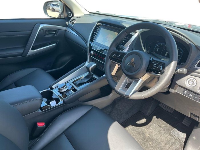 2000 Mitsubishi Pajero Sport